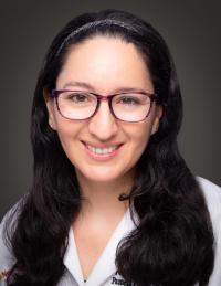 Pamela Lorena Flores-Sanchez, MD Profile Headshot